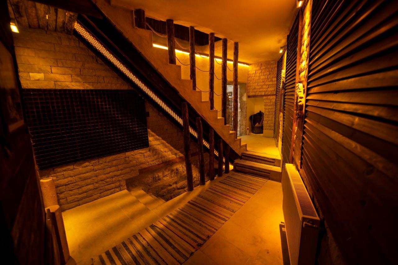 فندق The Cave House أوروغوبْ المظهر الخارجي الصورة