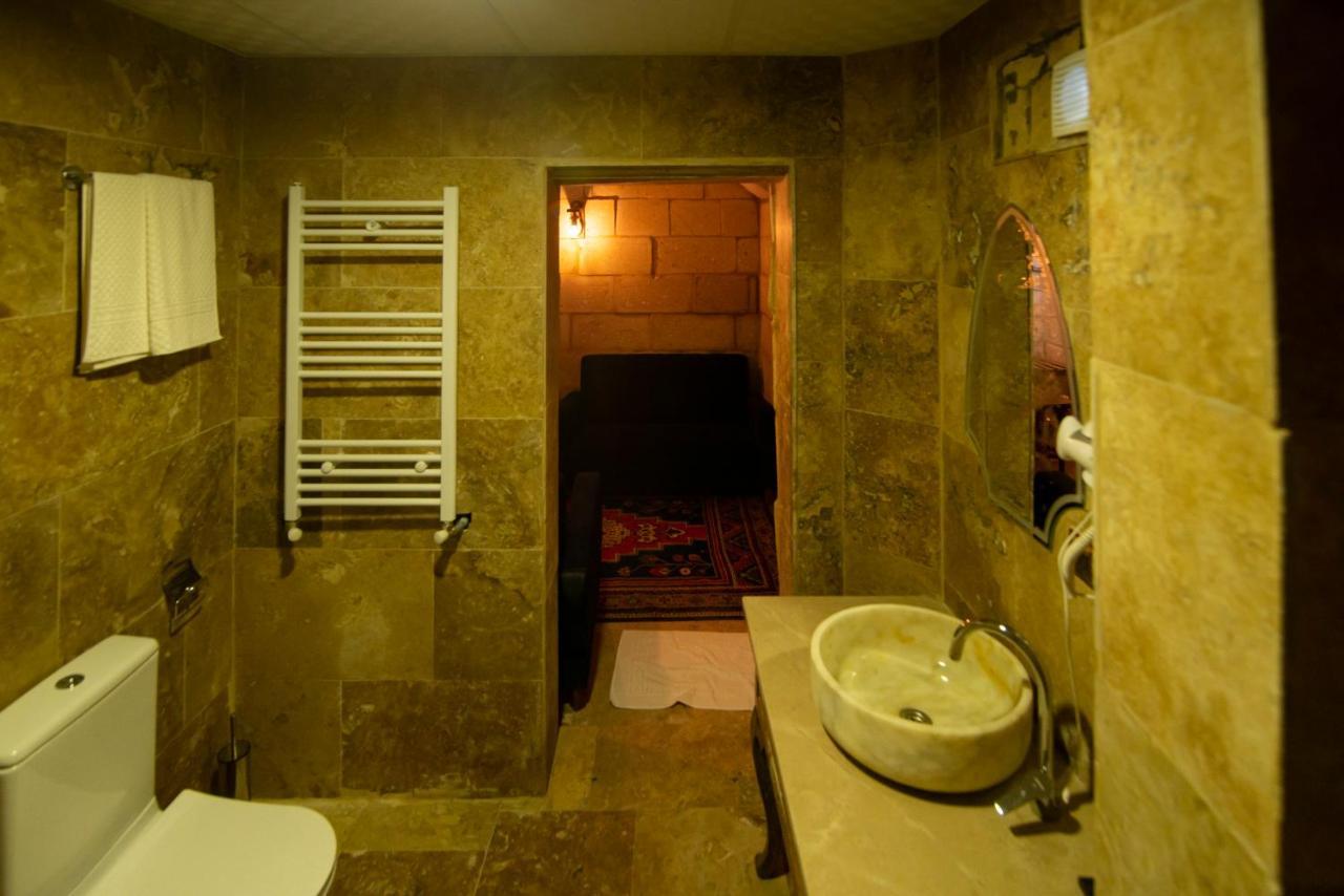 فندق The Cave House أوروغوبْ المظهر الخارجي الصورة