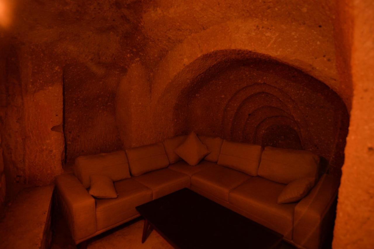 فندق The Cave House أوروغوبْ المظهر الخارجي الصورة